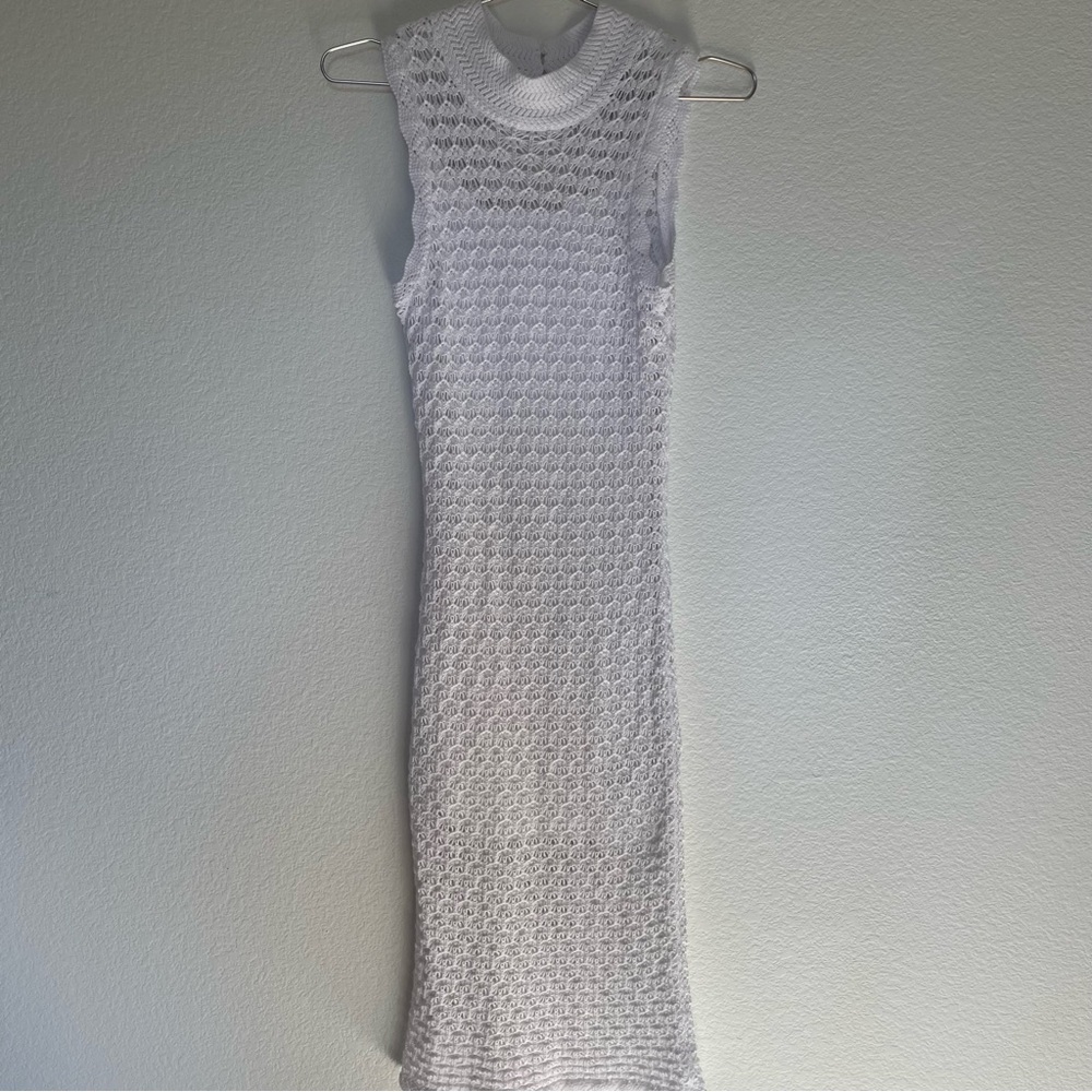 525 Sleeveless White Midi Dress Size Small